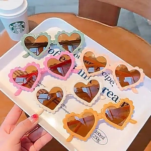 Kids Heart Shaped Sunglasses Cute Scalloped Wavy Edge PC Frame UV Protection Candy Color Fashion Eyewear
