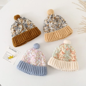 Winter gebreide mutsen voor peuters met pompon in diverse kleuren, warm en comfortabel