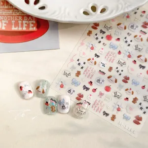 Vue détaillée des autocollants à ongles M-1180 avec chiens et oursons de bande dessinée