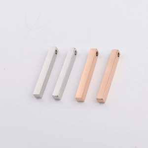Polished stainless steel rectangular pendant bars in silver and rose gold finishes
