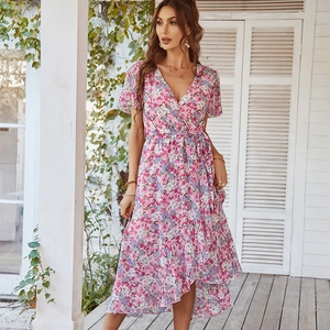 Robe Maxi Imprimée Fleurie Col En V Manches Courtes Portefeuille Avec Ceinture Volants Ourlet Irrégulier Vacances Été