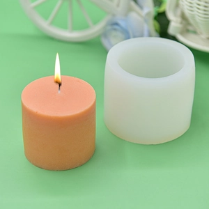 Food-grade cylindrical silicone mold for DIY candles and mousse with finished product