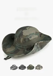 Vue détaillée du chapeau de soleil camouflage à large bord avec cordon de serrage réglable