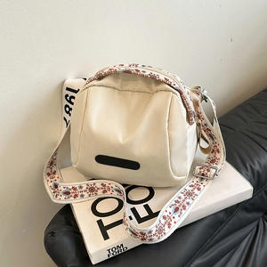 Waterproof Nylon Crossbody Shoulder Bag Large Capacity Wide Embroidered Strap Bohemian Casual Travel Satchel For Women
