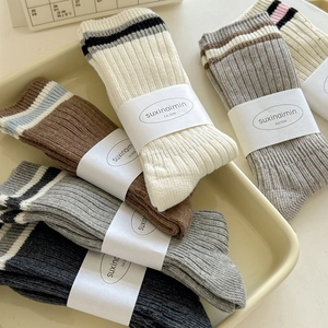 Calze a coste in cotone multicolore con doppie strisce e confezione suxinaimin
