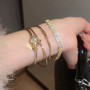Bracelet Et Jonc Dorés En Alliage Avec Zircon Nœuds Torsadés Pendentif Cœur Bijou De Luxe Léger Élégant Pour Femme