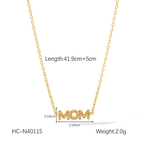 Detailed size and weight specs for a 18K gold plated MOM pendant beaded necklace
