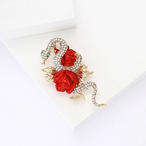 Exquisite gold snake and red rose brooch with rhinestones for elegant women suits