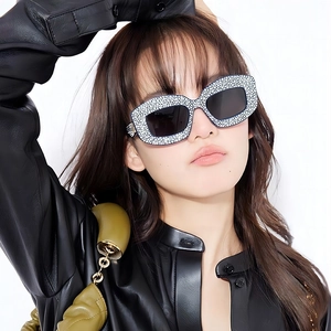 Rechteckige Strass Sonnenbrille UV400 Schutz PC Rahmen Bling Kristall Brille Für Party Streetwear Retro Unisex