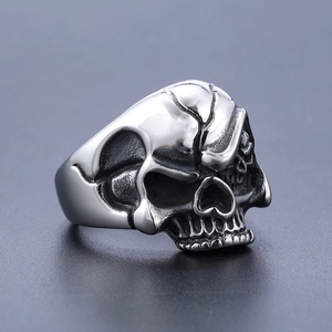 Men's gothic double skull ring in vintage oxidized stainless steel with cracked texture