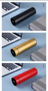 Close-up of smart LED temperature display on lid of the 304 stainless steel vacuum flask