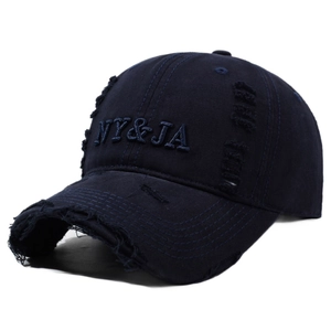 Casquette vintage bleu marine avec broderie 3D et détails déchirés de style hip-hop