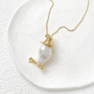 Gold-plated Halloween witch hat necklace with baroque pearl and broom pendant