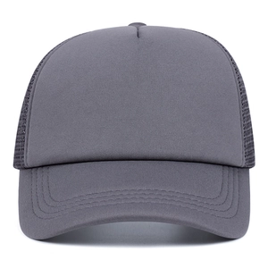 Klassische dunkelgraue Trucker-Kappe mit hohem Profil und atmungsaktivem Mesh-Rücken