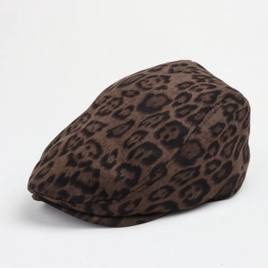 Detailed view of leopard print faux suede beret with soft texture for autumn fashion