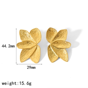 Exaggerated 18K gold plated stainless steel flower earrings with size and weight specs