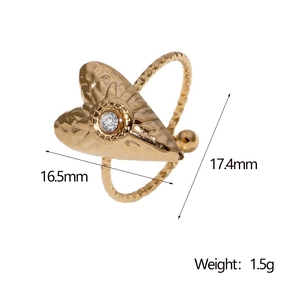 Details mit Maßen 16,5mm x 17,4mm für den goldenen Herzring mit Zirkon-Besatz