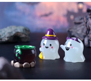 Glow-in-the-dark Halloween wizard ghost resin figurines for garden landscape decor