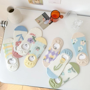 Chaussettes invisibles en maille fleurie pour femmes avec talons antidérapants