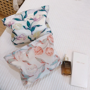 Trousse à maquillage jacquard à motif tulipe pour femme en tissu texturé élégant
