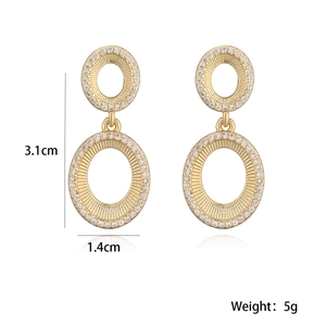 Detailed view of gold-plated hoop earrings with cubic zirconia, size 3.1cm and weight 5g