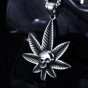 Skull Weed Leaf Pendant Necklace Stainless Steel Hip Hop Punk Gothic Jewelry For Men Women Antique Silver Finish