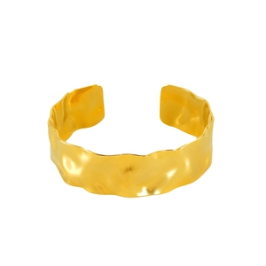 Polished 18K gold-plated titanium steel hammered wide open cuff bracelet in vintage style