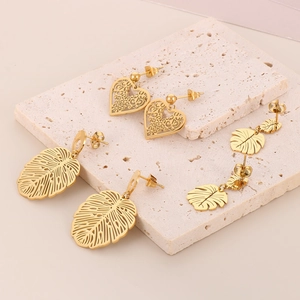 18K gold plated stainless steel earring set featuring hollow heart and leaf leaf designs