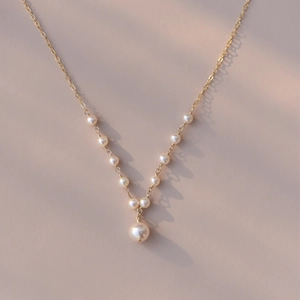 Elegant gold chain freshwater pearl necklace with Y-shaped pendant in French style