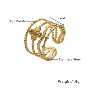 Macro shot of gold-plated clover ring with high polished finish and 14mm inner diameter