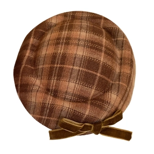 Vintage brown plaid beret hat with a velvet bow decoration for women's winter style