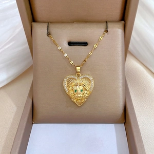 Lion Head Heart Pendant Necklace Gold Plated Stainless Steel Chain Copper Zirconia Green Eyes Clavicle Jewelry Women