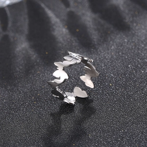 Adjustable silver butterfly ring in minimalist titanium steel for men and women