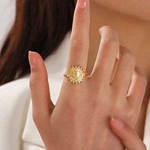Vintage Heart Sunburst Signet Ring 18K Gold Plated Stainless Steel Adjustable Open Band Boho Jewelry For Women
