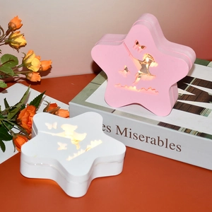 Luz nocturna de estrella con diseño de hada y mariposa con cálida luz LED