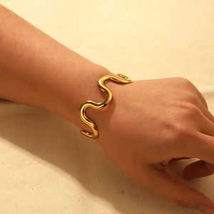 Polished 18k gold plated stainless steel wavy open cuff bracelet for women