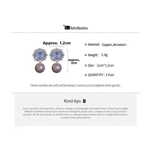 Detailed view of silver flower earrings with zircon and lavender pearl, dimensions 2x1.2cm