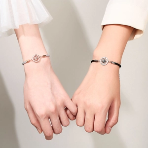 Bracelets de couple assortis étoile et lune avec corde tressée et breloques boussole