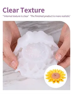 Textura detallada del molde de silicona de girasol mostrando estructura de pétalos