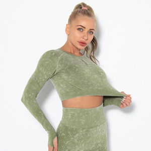 Detail of olive green acid-wash yoga set featuring high-elasticity fabric and thumbholes