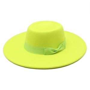 Chapeau fedora en feutre jaune néon avec large bord et ruban assorti décoratif