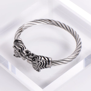 Punk style 304 stainless steel twisted wire cable cuff bracelet with double tiger heads