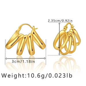 Detail showing 18K gold fan earrings with size 2.35x3cm and weight 10.6g on white background