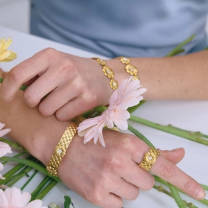 18K vergoldetes Edelstahl-Armband und Ring-Set mit Gänseblümchen-Motiv für Damen