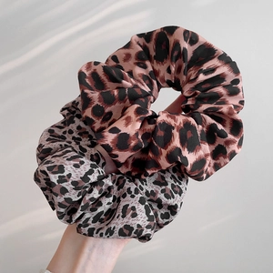 Leopard Print Scrunchie Satin Fabric Elastic Hair Tie Vintage Elegant Ponytail Holder Fashion Hair Accessories