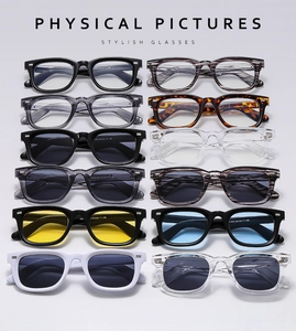 Affichage matriciel de lunettes de soleil vintage carrées en plusieurs coloris variés