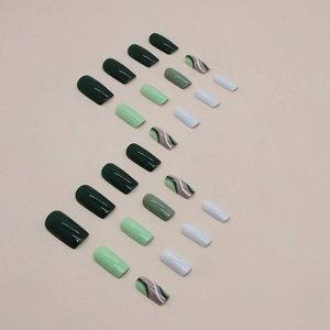 Green striped square press-on nails set with 24 pieces of minimalist fake nail tips