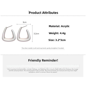 Detailed size chart of acrylic geometric earrings measuring 3.2cm by 3cm with silver needles
