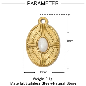 Detailed view of vintage gold oval pendant with dimensions 20mm by 13mm in stainless steel