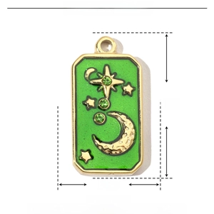 Detailed parameter view showing dimensions and weight of the green enamel star pendant